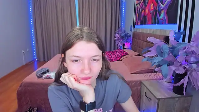 Chat +18 de NikaRain ao vivo