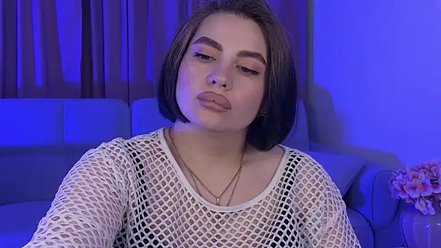 XXX chat uživo modela AdrianaToress