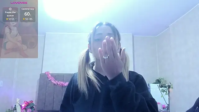LanaMills_ Obrolan Langsung XXX