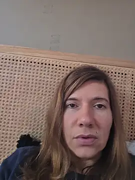 Chatroom XXX en direct de Lina_lou4