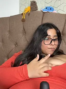 virginbrunette99's Live XXX Chat
