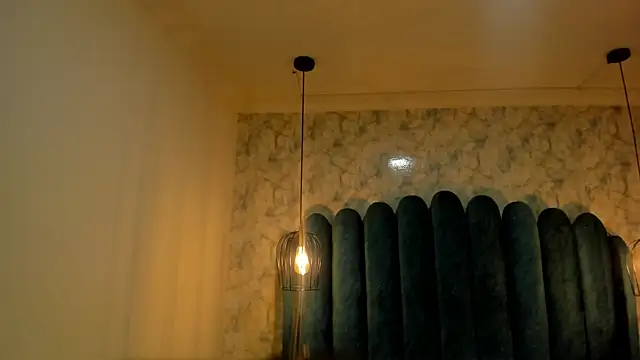 nalalye_cruzz_'s Live XXX Chat