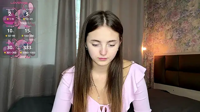 LoraDavi's Live XXX Chat