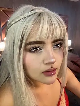 Chat XXX en directo de lya_nekko_