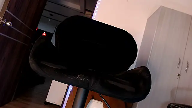 Živý XXX chat mistressbigcock777
