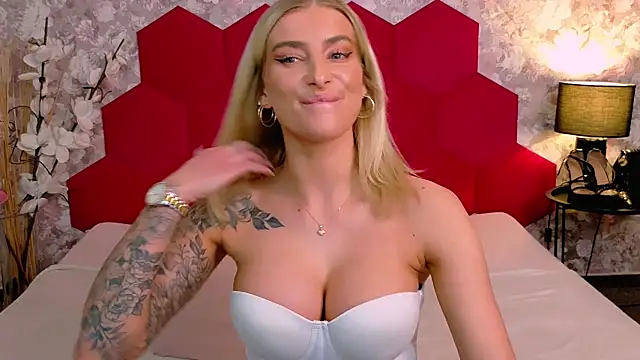 Lia_Benini – Naživo XXX chat