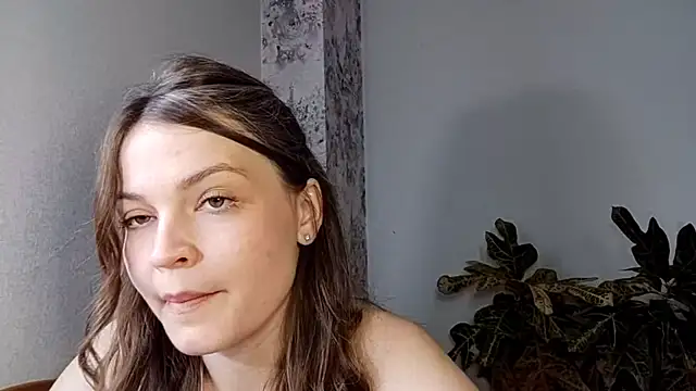 IsisCora Chat XXX live