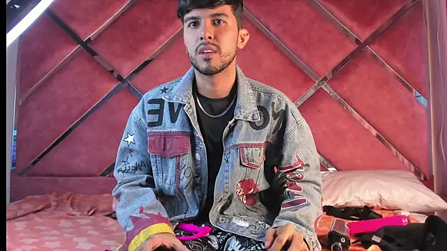 RodrigoColby2のライブXXXチャット