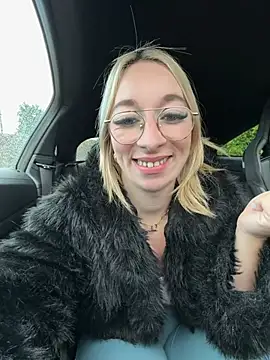 Онлайн чат XXX Giuliana_baby
