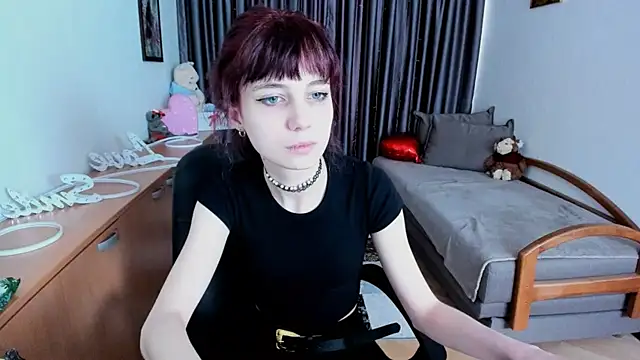 MiniLysiin Live XXX chat