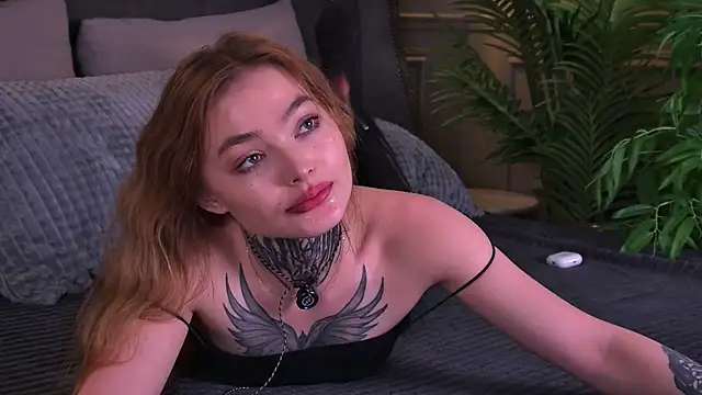 AriWild Live XXX Chat