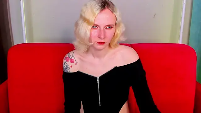 LikiLips Adlı Modelin Canlı XXX Sohbeti