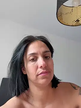 Chatroom XXX en direct de LaPetiteKim