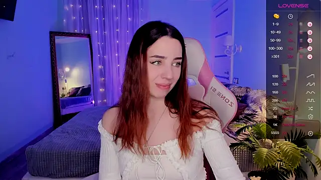 CharliGrace_ élő XXX-chatje