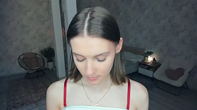 LianneBynon Chat XXX in diretta