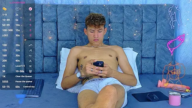 NicolasTorrezn Webbikameraesitys