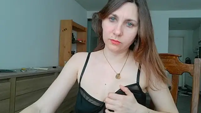 JasmineGlamour Adlı Modelin Canlı XXX Sohbeti