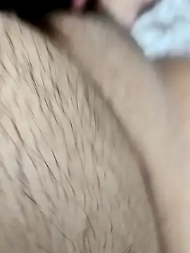 smallthickdick115 Show Webcam