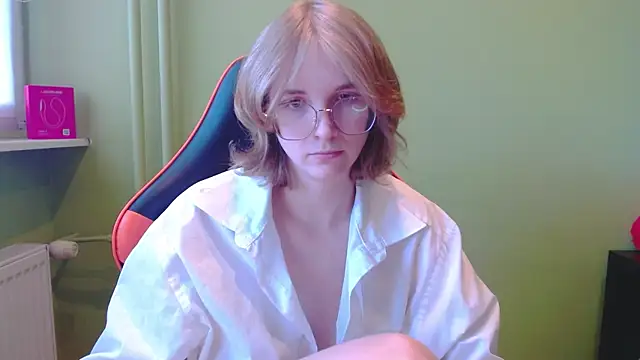 Онлайн чат XXX juicyPenny