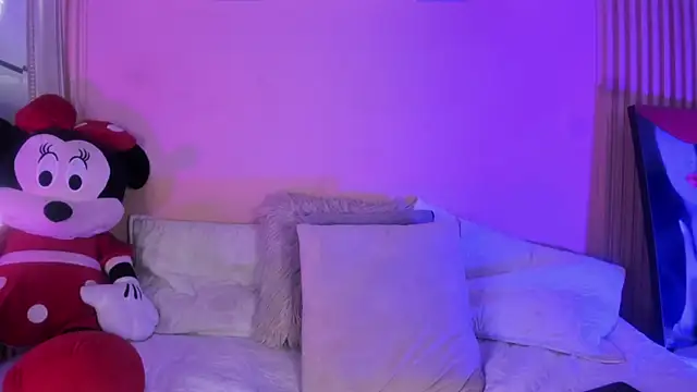Онлайн чат XXX Winnie_cutee