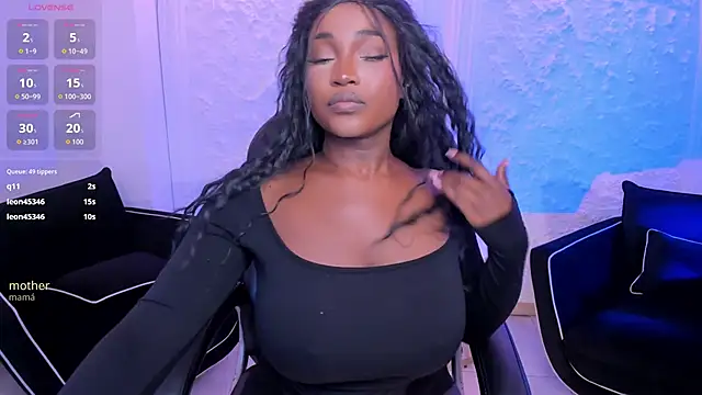 SavannahStorm's Live XXX Chat