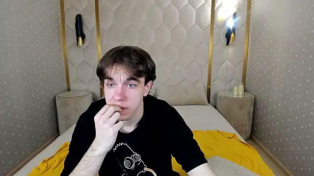DaveBevy Adlı Modelin Web Kamerası Şovu
