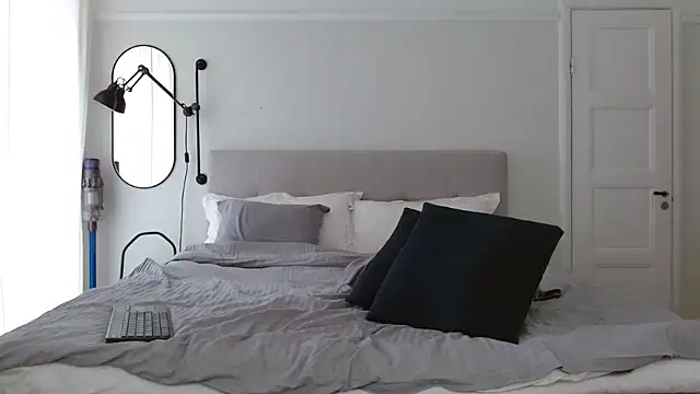 Italoalpha Show in webcam