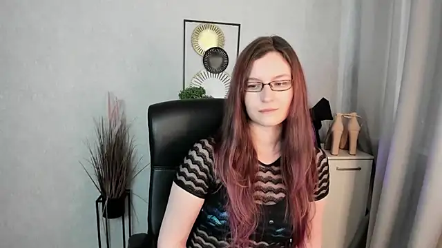emmaxDelight Adlı Modelin Canlı XXX Sohbeti