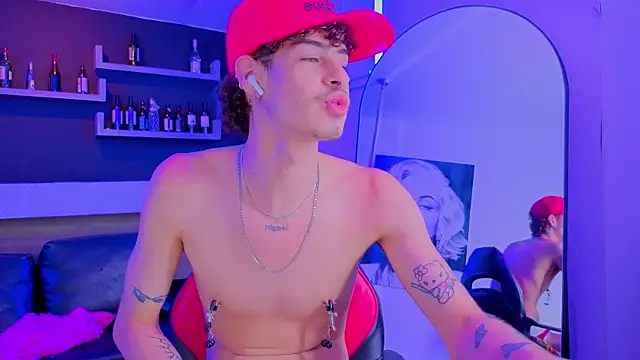 nova_salvatore Live XXX Chat