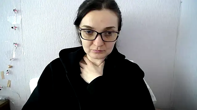 Shiny_gine Adlı Modelin Canlı XXX Sohbeti