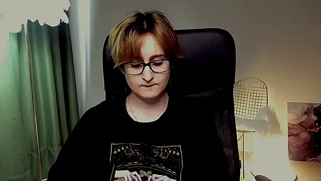 LixeLuna live XXX chat
