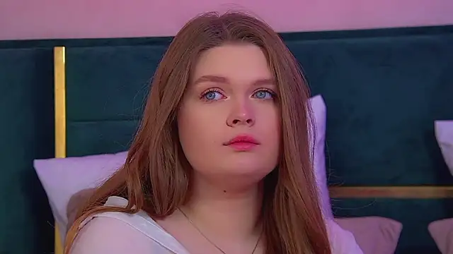 CrystalLyons Chat XXX live