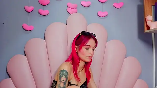 luci_miller 即時 XXX 聊天