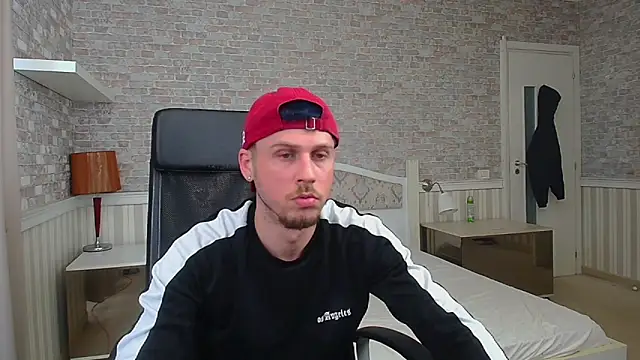 JonahShaw Show Webcam