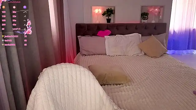 b1ushf1owerr's Live XXX Chat