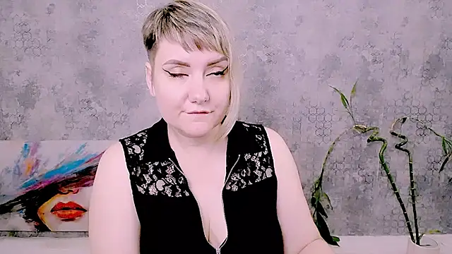 Czat XXX na żywo – Djullia