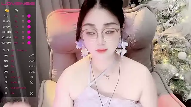 Monica-666888- 即時 XXX 聊天