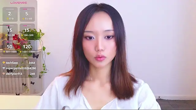 yufenna 现场XXX聊天
