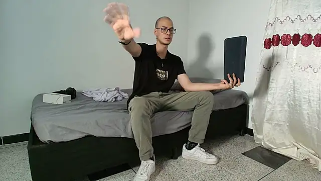 Chatroom XXX en direct de Vlad__night