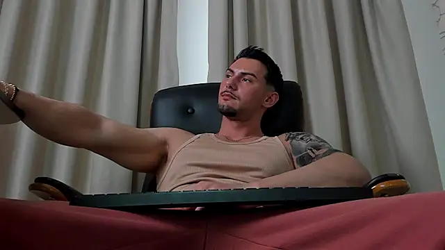 ClintMasters live XXX chat