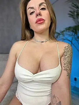 MilfNextDoor20のライブXXXチャット