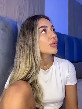BarbieDoll13 Chat XXX in diretta