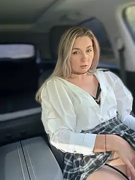 Crazy-Rosa Live XXX-chat