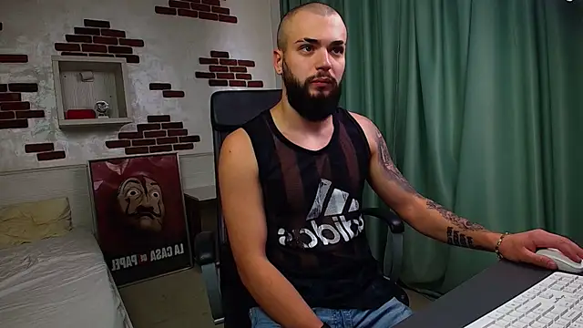 XXX chat uživo modela OscarWillss