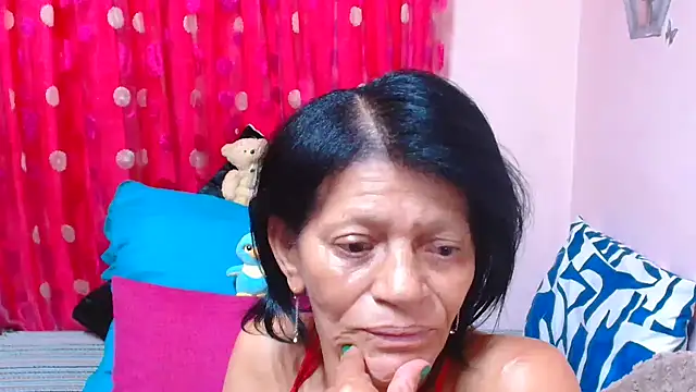 Chat XXX en directo de SLUTTYROXY