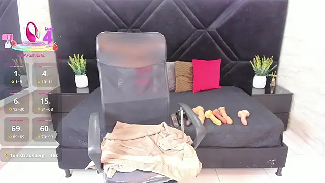 xcarlettt Chat XXX in diretta