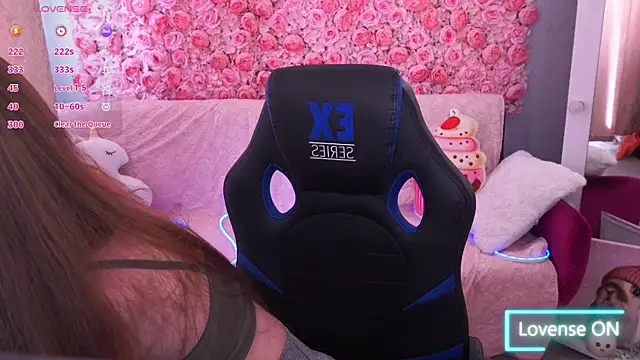 แชท XXX สดของ MiaRedFox