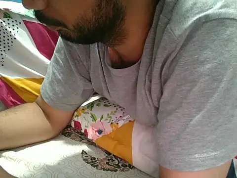 عرض كام Precumboner