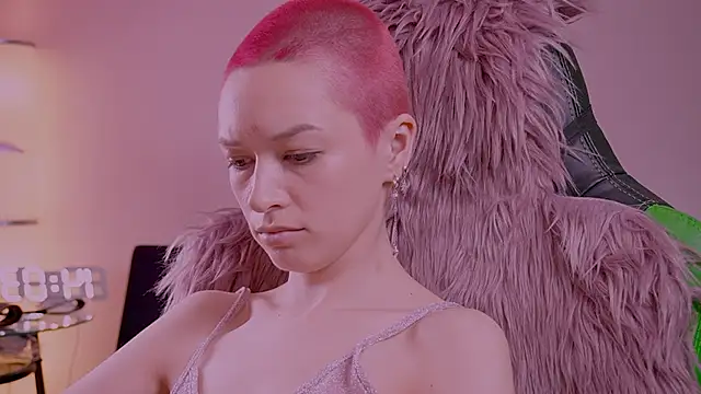 YourDarlingVivian Chat XXX live