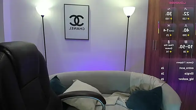 Nanaa_snow's Webcam Show